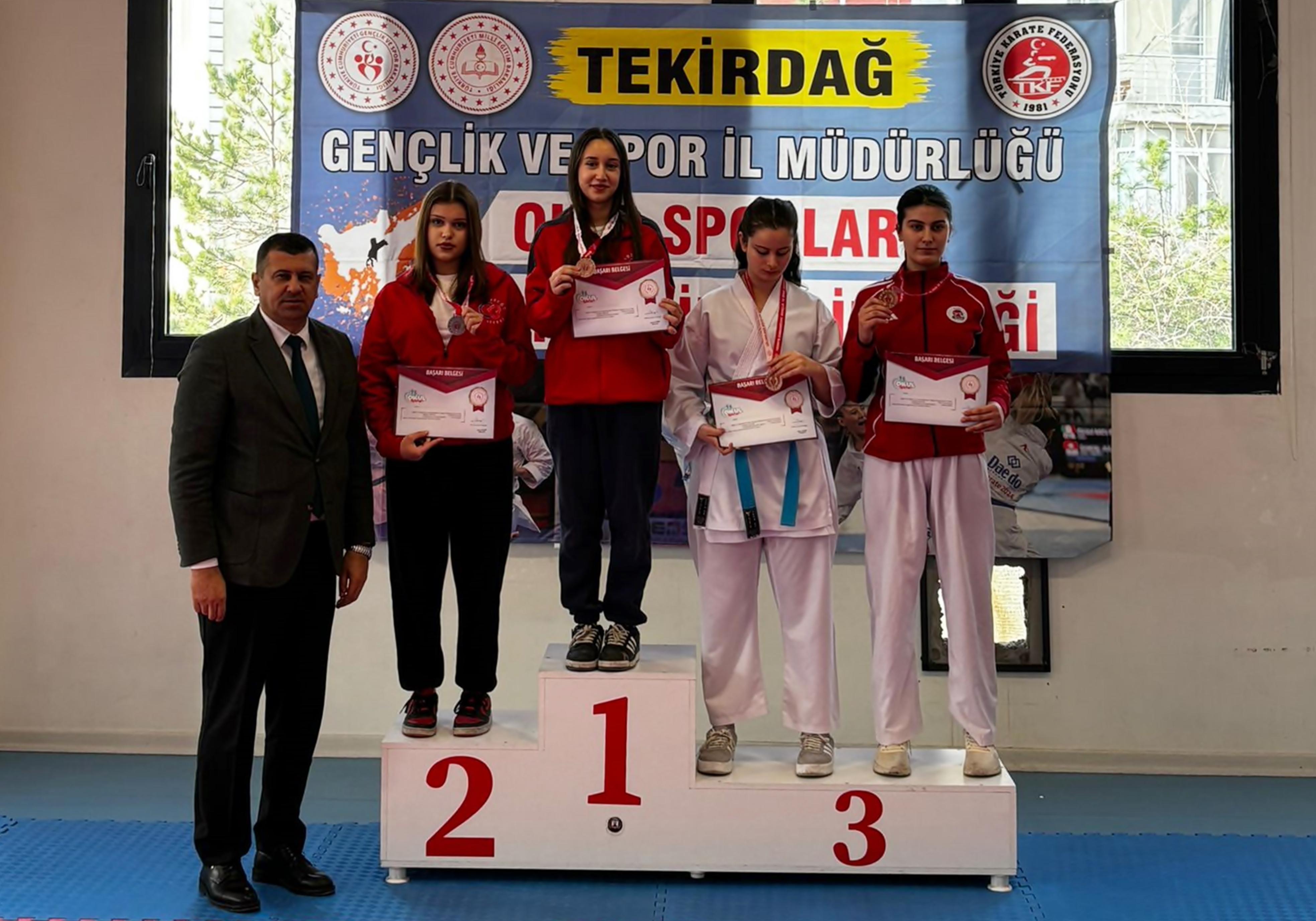 KARATE TAKIMIMIZDAN BİR BAŞARI DAHA